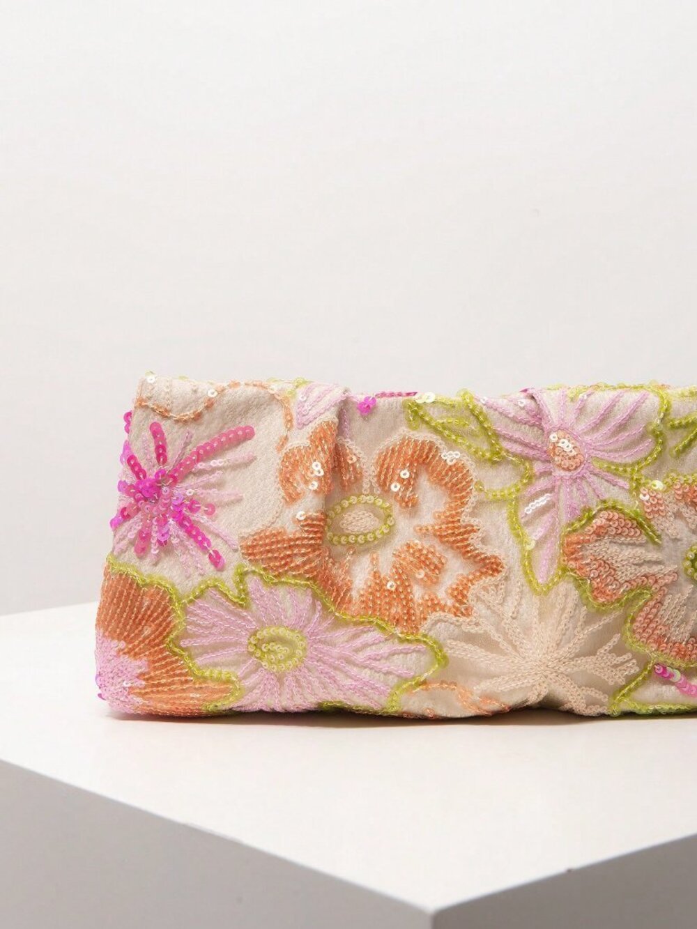 Multicolor Glamorous Women's Embroidered Pleated Sequin Floral Clutch purse - Picture 4 of 8